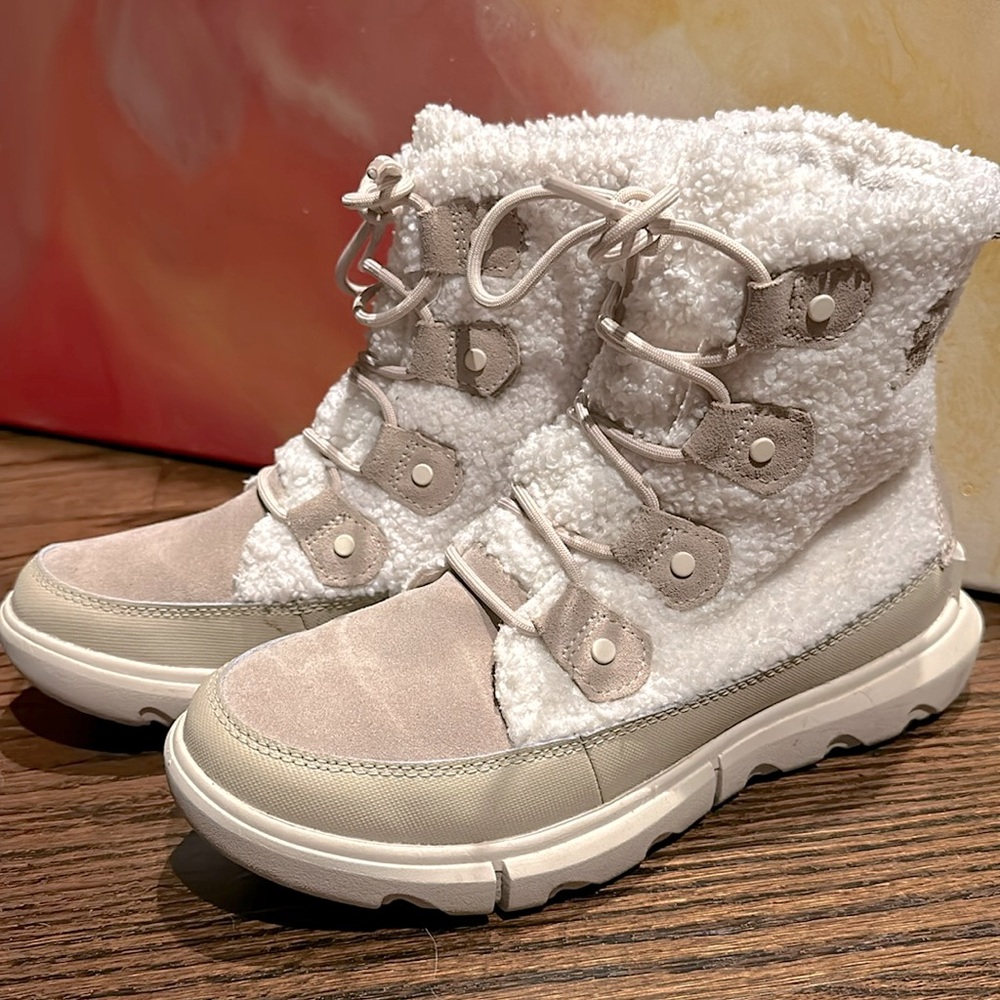 Sorel Women's Explorer II Joan Cozy Boot